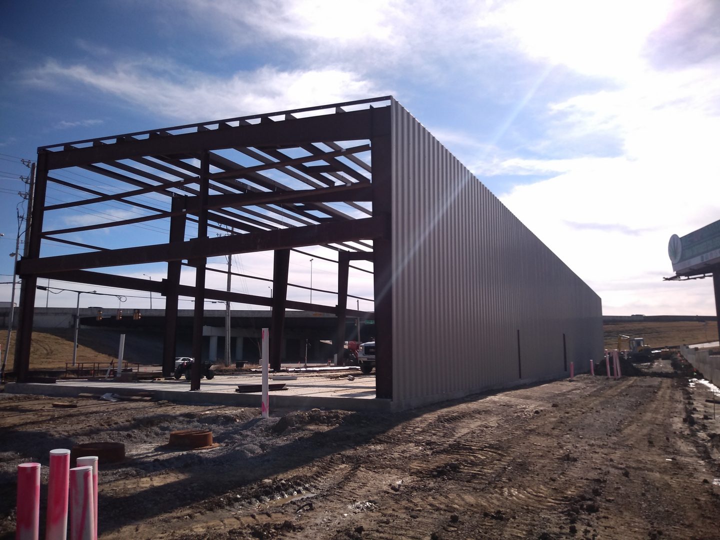 Industrial construction site requiring mobile lighting after dark